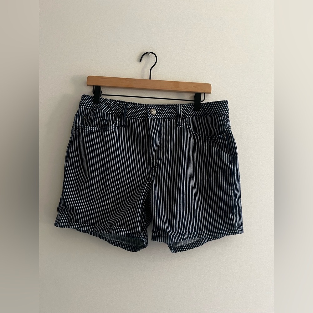 Lee Striped High Rise Shorts Railroad Stripe Size 12 14 Approx - Picture 1 of 4